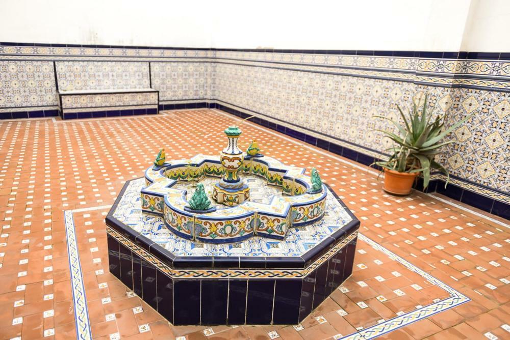 Serva La Bari Studio Seville Exterior photo